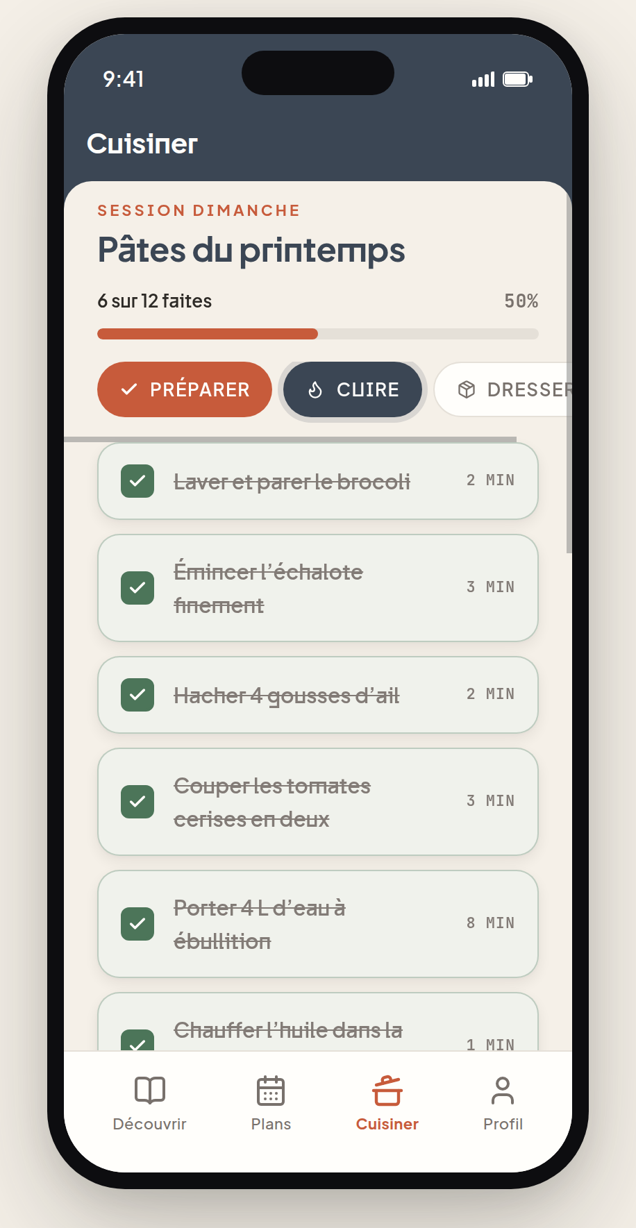 L'app LeBatch pendant une session : la recette en cours, la progression (6 sur 12 faites), les phases Préparer, Cuire et Dresser, et les étapes cochées une à une.